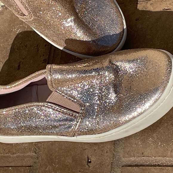 Slip-on Shoes Shiny. Preloved. - Picture 5 of 6